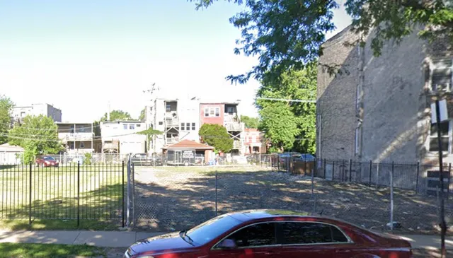 $110,000 | 6121 South King Drive, Chicago, IL 60637