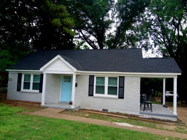 $1,300 | 2067 Blakewood Place, Memphis, TN 38106