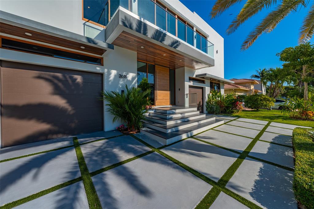 2631 Northeast 48th Court Lighthouse Point, FL 33064 - Photo 2 of 74