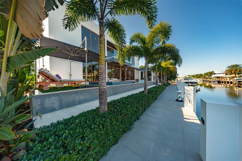 2631 Northeast 48th Court Lighthouse Point, FL 33064 - Photo 67 of 74