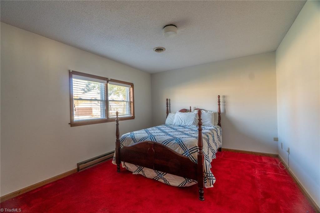418 Ridgecrest Street Graham, NC 27253 - Photo 13 of 36 Gallery Image 13
