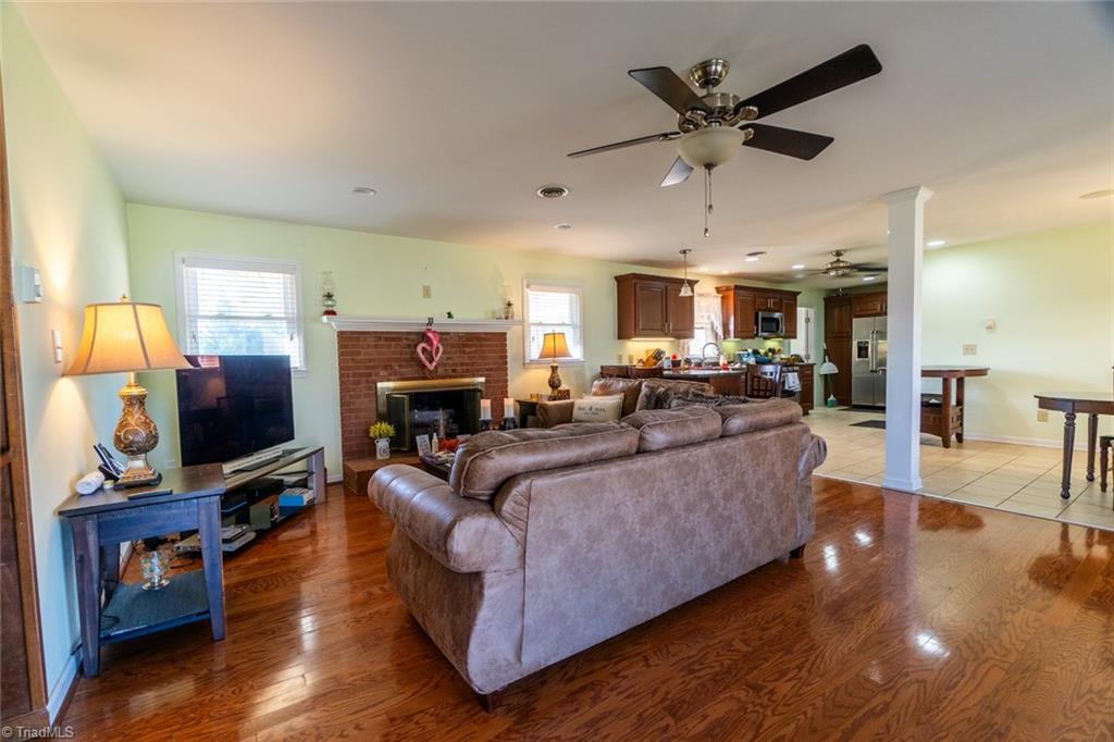 418 Ridgecrest Street Graham, NC 27253 - Photo 26 of 36 Gallery Image 26