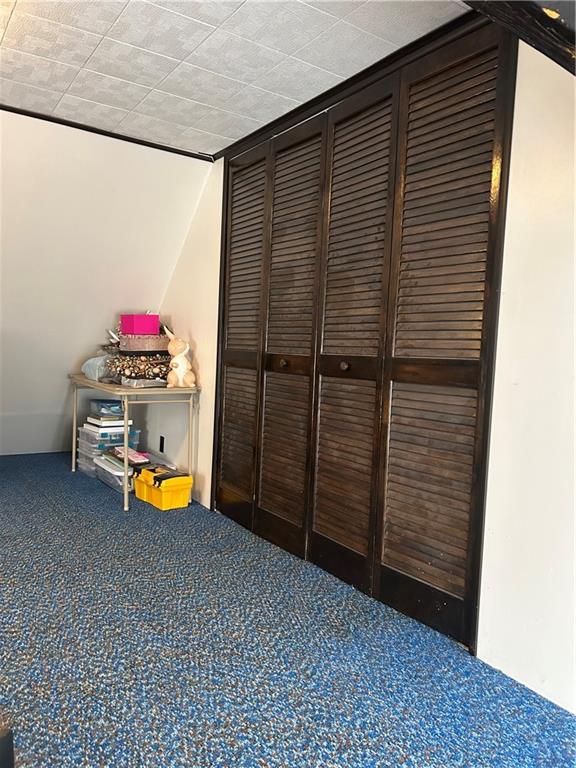 419 Indiana Avenue Monessen, PA 15062 - Photo 18 of 19 an empty room with toys