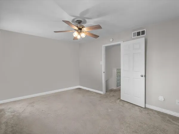 $1,600 | 18515 Egret Bay Boulevard, Unit 1101, Webster, TX 77058
