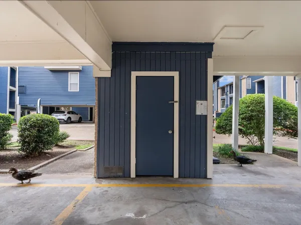 $1,600 | 18515 Egret Bay Boulevard, Unit 1101, Webster, TX 77058