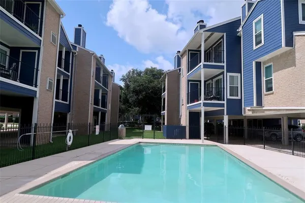 $1,600 | 18515 Egret Bay Boulevard, Unit 1101, Webster, TX 77058