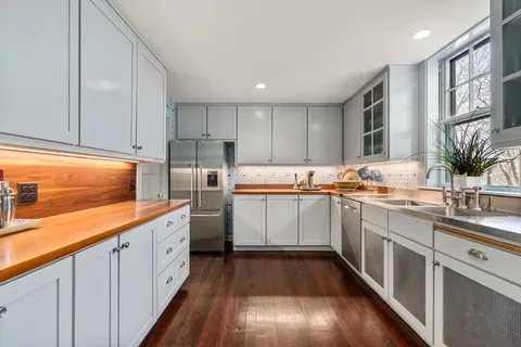 $3,995,000 | 570 Bridge Street, Dedham, MA 02026