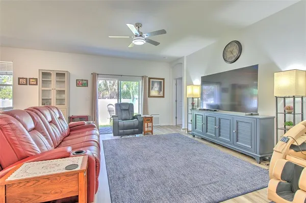 $2,300 | 34991 Mulrion Drive, Zephyrhills, FL 33541