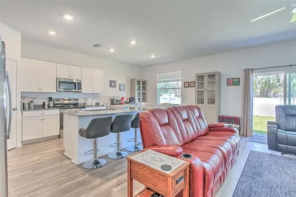 $2,300 | 34991 Mulrion Drive, Zephyrhills, FL 33541