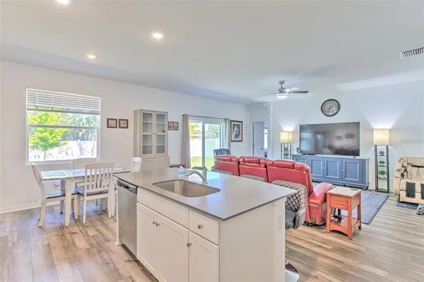 $2,300 | 34991 Mulrion Drive, Zephyrhills, FL 33541