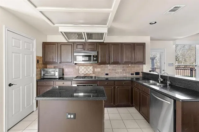 $2,950 | 1113 Larkspur Drive, Allen, TX 75002