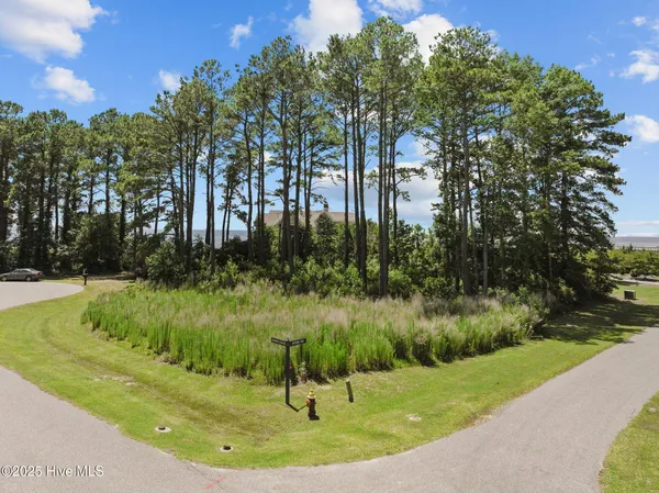 $377,777 | 101 Captain's Way, Powells Point, NC 27966