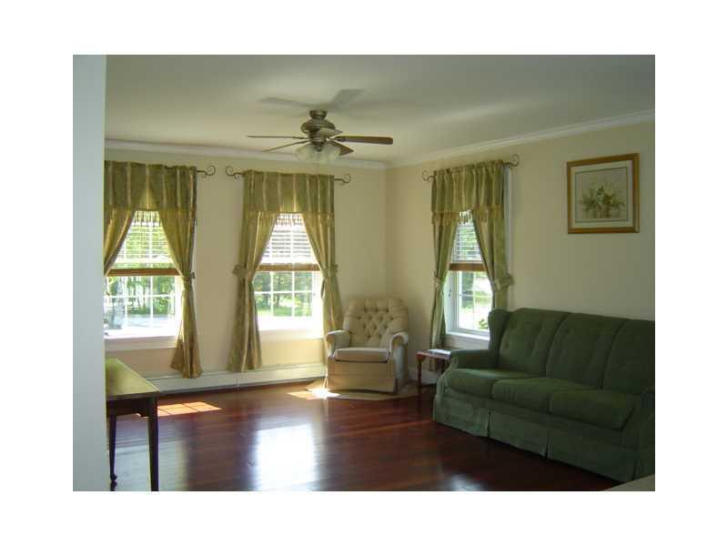 374 Paris Hill Road South Paris, ME 04281 - Photo 15 of 19 Living Room.