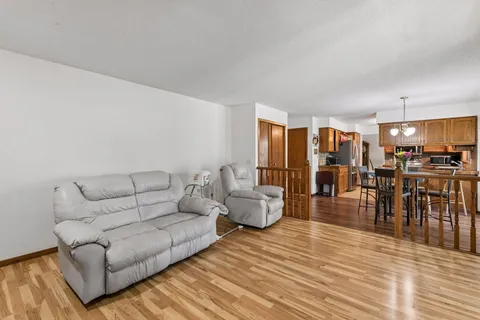 $465,000 | 17088 Hamilton Drive, Lakeville, MN 55044