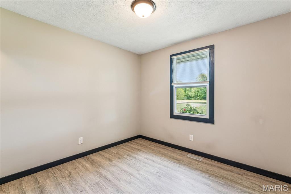 2300 Seiler Road Alton, IL 62002 - Photo 15 of 47