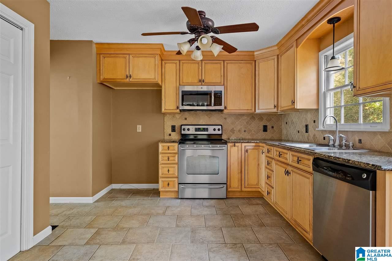 5147 Colonial Park Road Birmingham, AL 35242 - Photo 12 of 33