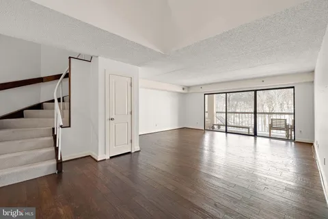 $295,000 | 1704 North Park Drive, Unit A318, Wilmington, DE 19806