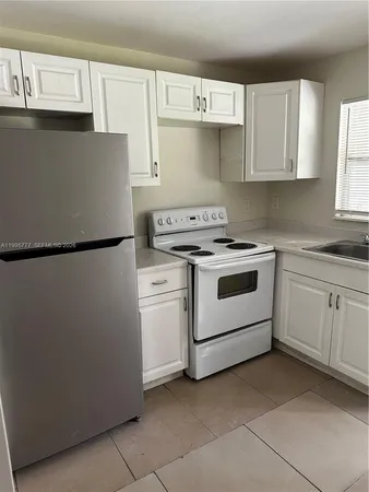 $2,000 | 5221 Northwest 15th Court, Lauderhill, FL 33313