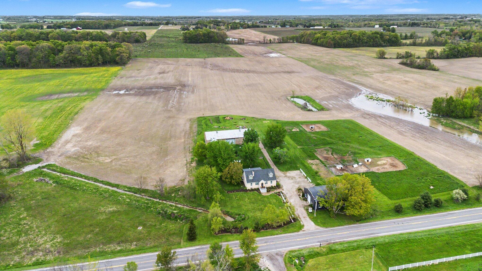 1351 East Shawnee Road Berrien Springs, MI 49103 - Photo 53 of 64 039_file_6404