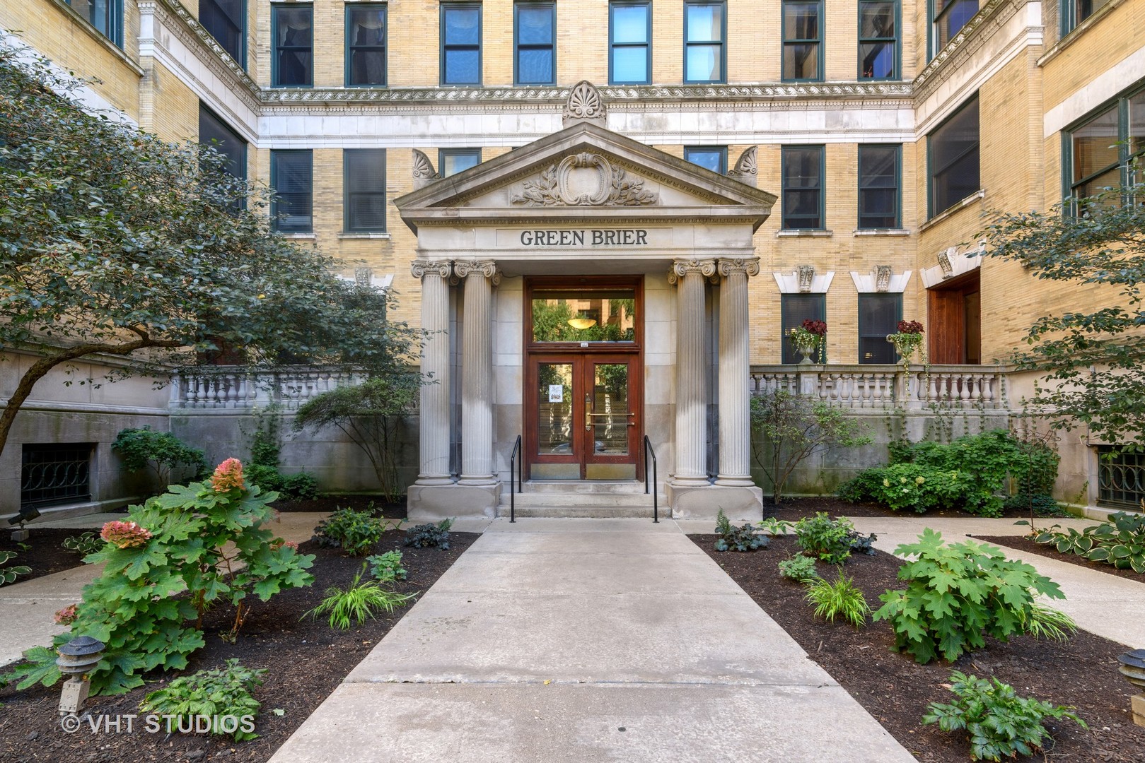 559 West Surf Street, Unit 306 Chicago, IL 60657 - Photo 16 of 16