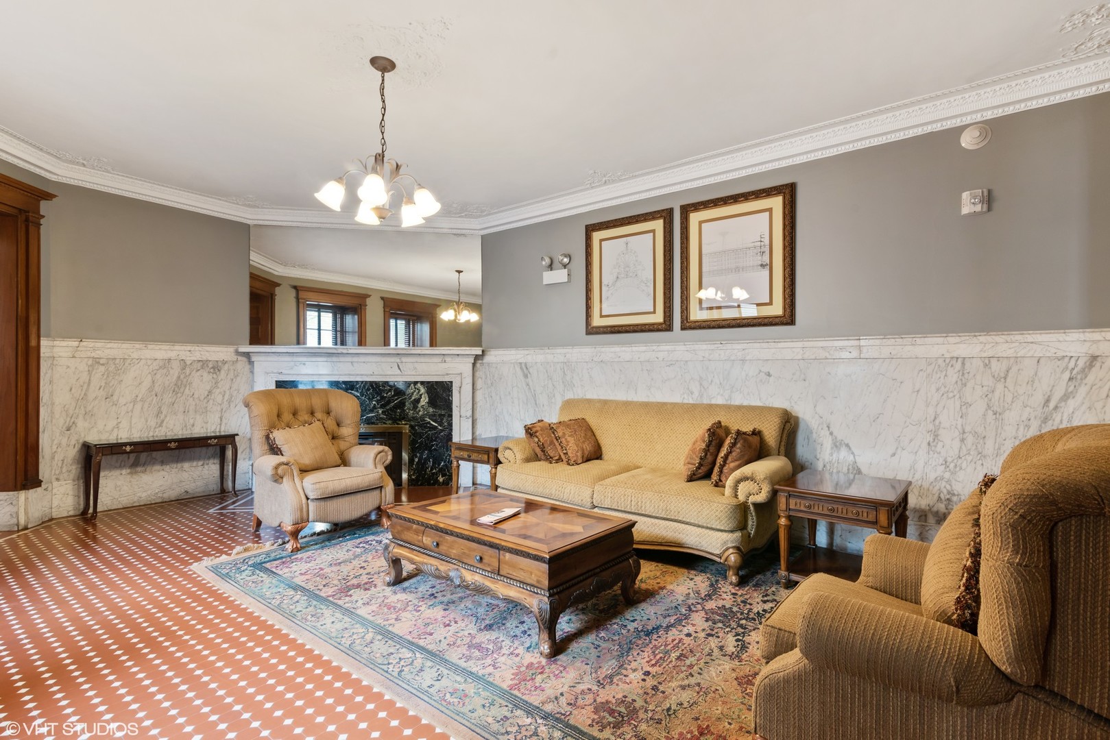 559 West Surf Street, Unit 306 Chicago, IL 60657 - Photo 3 of 16
