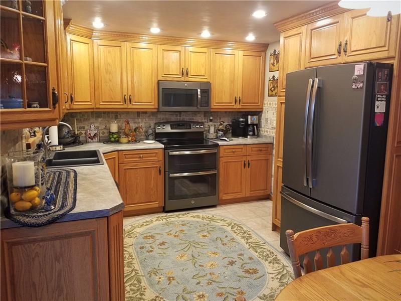 310 Madison Heights Road Madison, PA 15672 - Photo 4 of 25