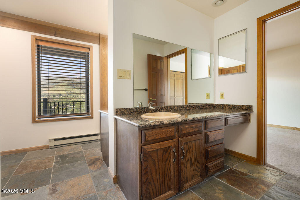 440 Nottingham Road, Unit 14 Avon, CO 81620 - Photo 23 of 32 2607_chambertin_th_14_interior_bath01