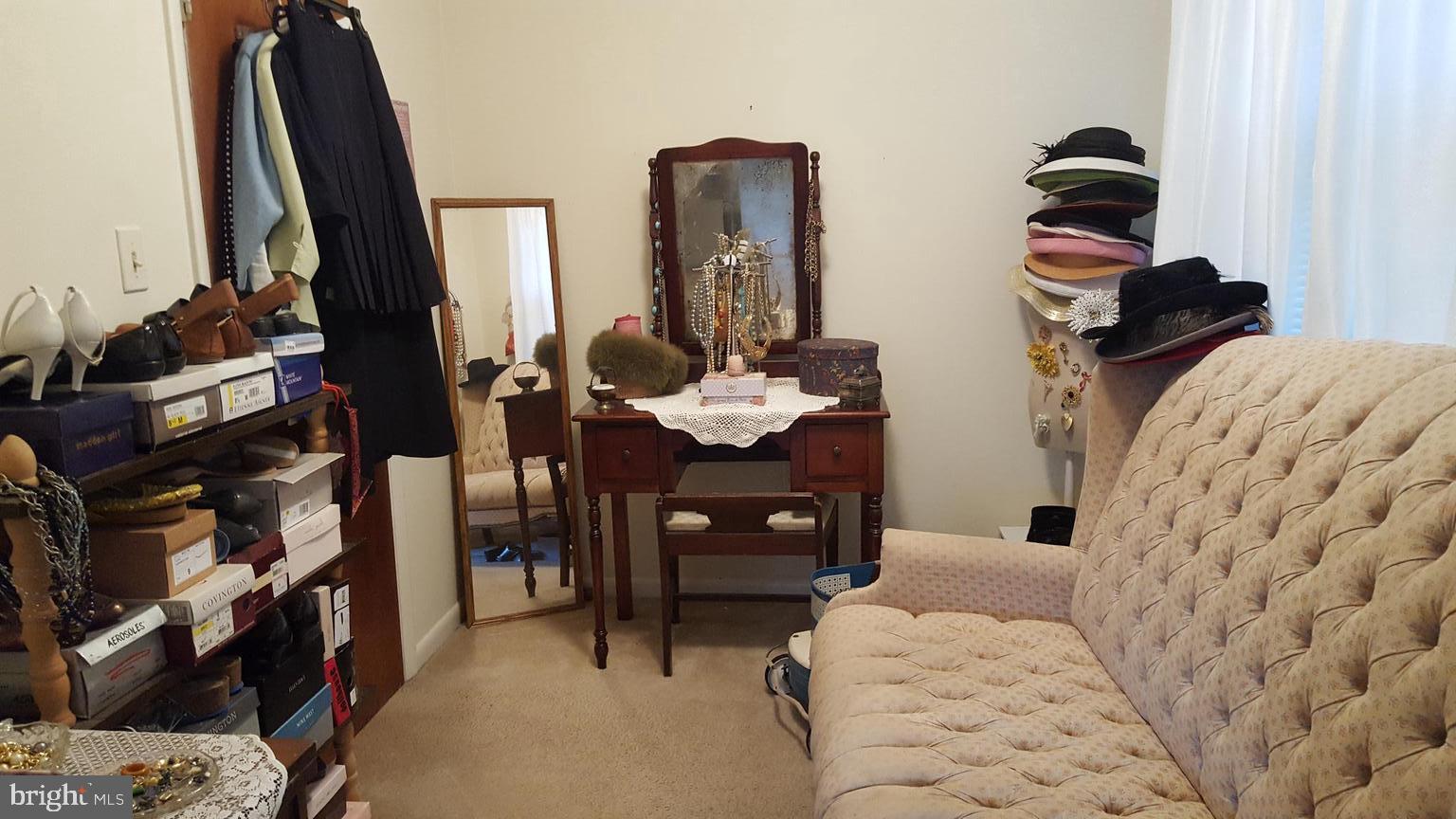 9908 Old Ardwick Ardmore Road Springdale, MD 20721 - Photo 15 of 24 2nd Master Bedroom Dressing Room & W/I Closet