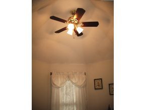 10397 Rumley Branch Road Pound, VA 24279 - Photo 11 of 24 Vaulted ceiling in turrett