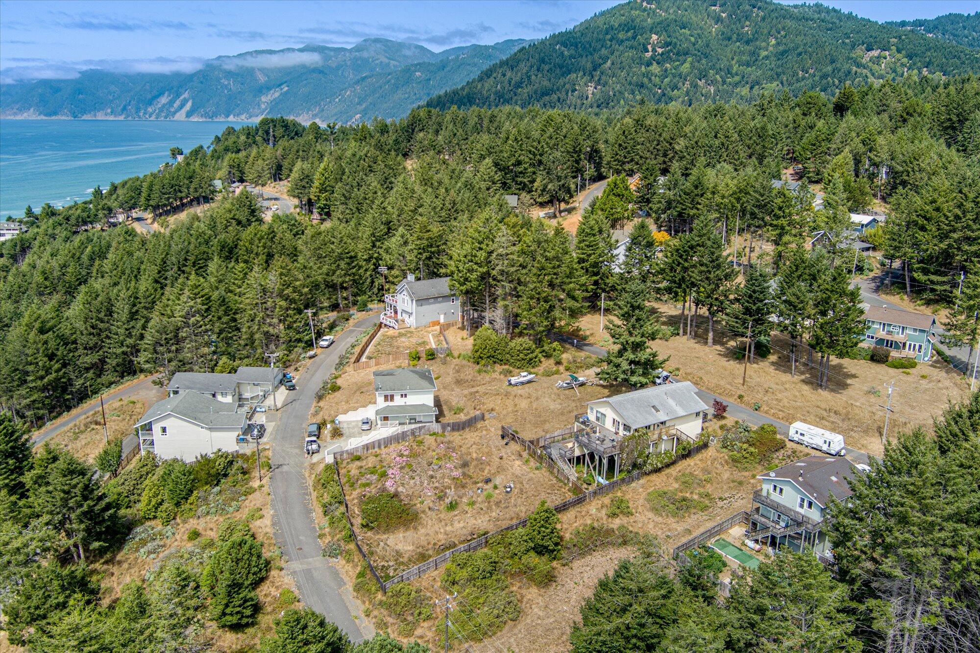 26 Du Lard Road Whitethorn, CA 95589 - Photo 22 of 25 09-26 Du Luard-109