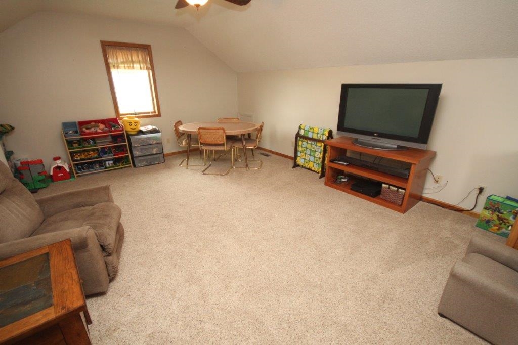 18809 Amstutz Road Auburn, IN 46706 - Photo 16 of 31