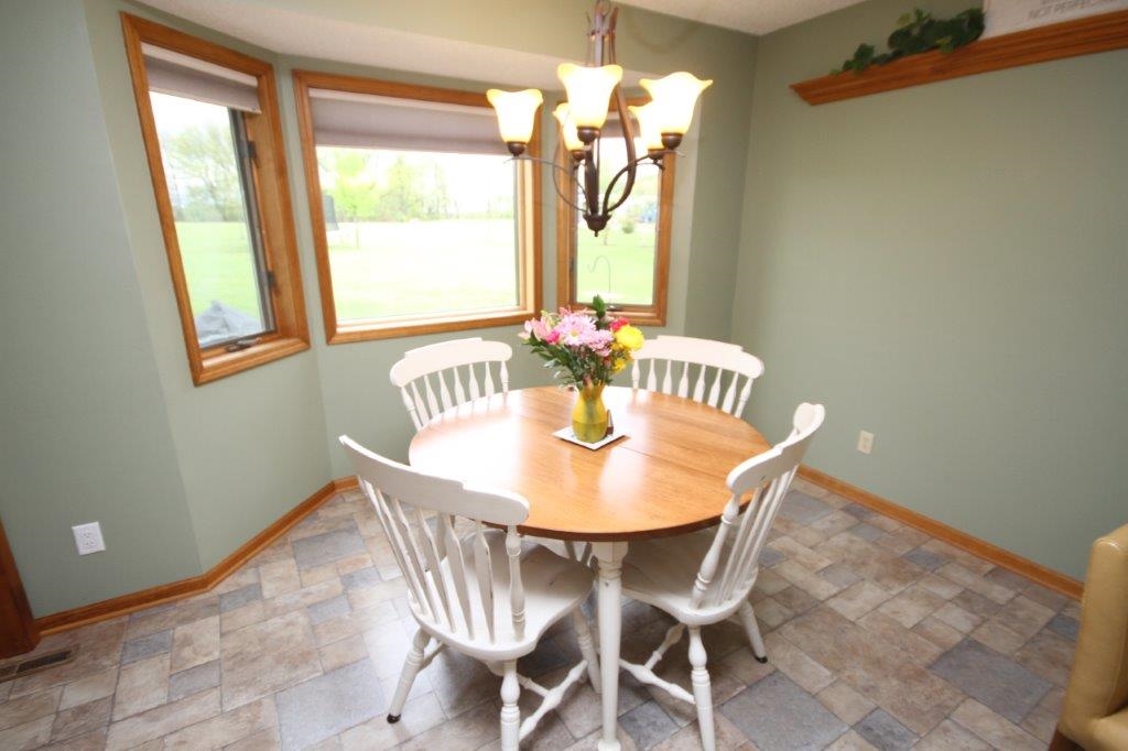 18809 Amstutz Road Auburn, IN 46706 - Photo 6 of 31