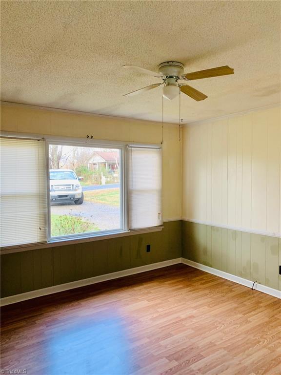 199 Thunder Road Boomer, NC 28606 - Photo 3 of 15 Gallery Image 3