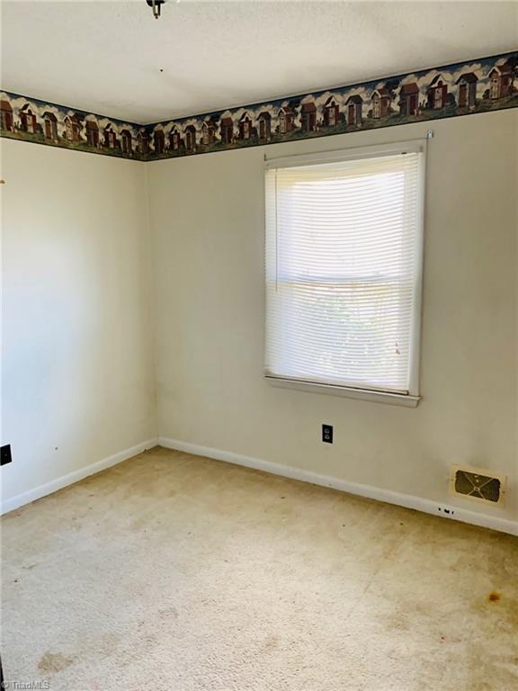 199 Thunder Road Boomer, NC 28606 - Photo 6 of 15 Gallery Image 6