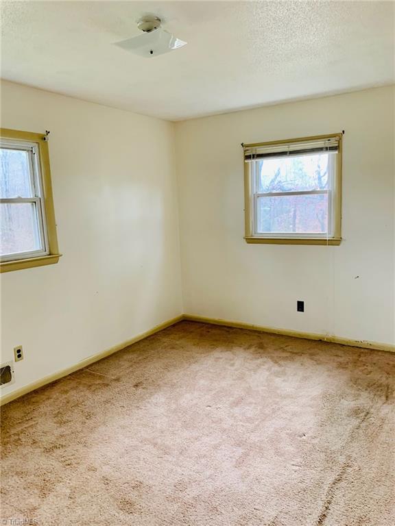 199 Thunder Road Boomer, NC 28606 - Photo 8 of 15 Gallery Image 8