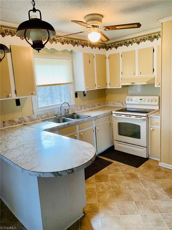 199 Thunder Road Boomer, NC 28606 - Photo 10 of 15 Gallery Image 10