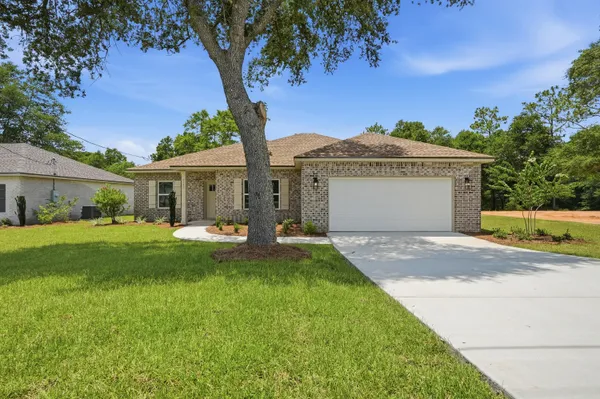 $299,999 | 6142 Clover Street, Crestview, FL 32539