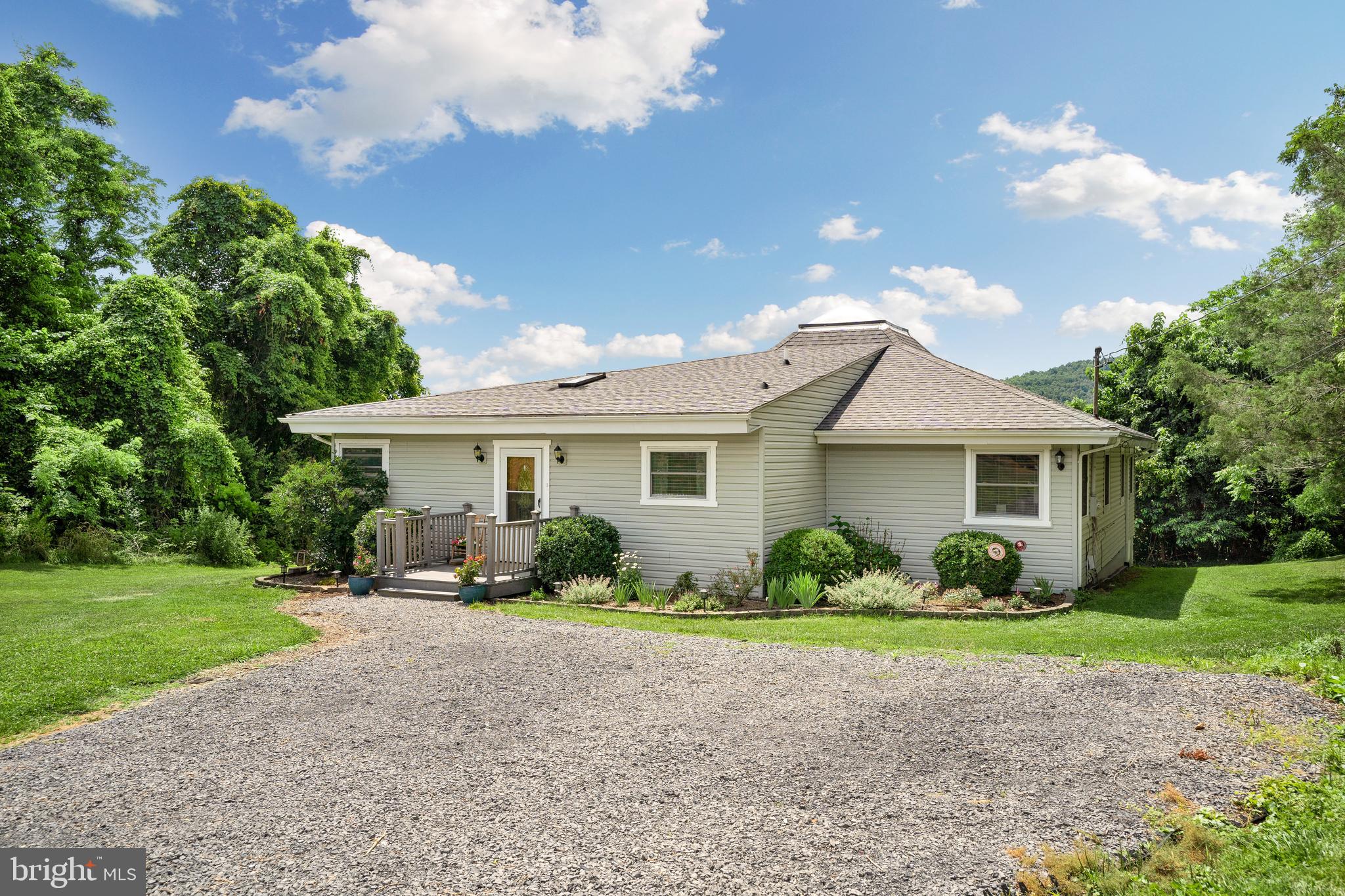 398 Granny Smith Road Linden, VA 22642 - Photo 1 of 24