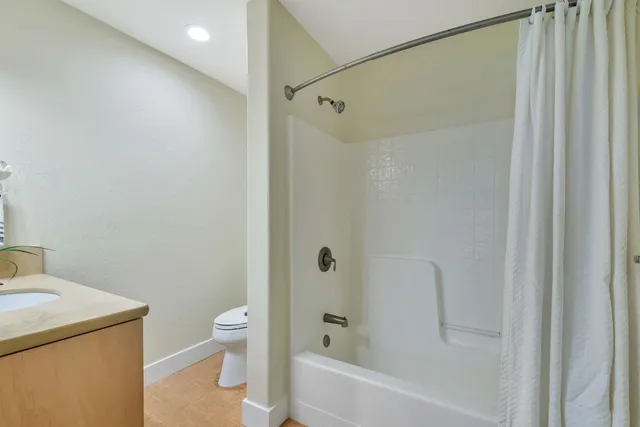 a view of a storage & utility room