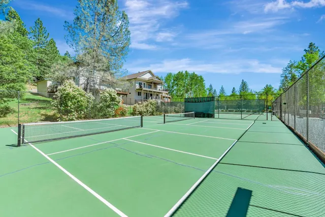 $425,000 | 115 Fairway Village Court, Murphys, CA 95247