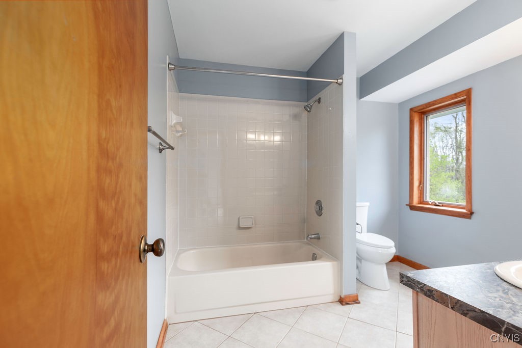 3293 Greenleafe Drive Lysander, NY 13135 - Photo 24 of 40 Primary bath has is generously sized and offers an