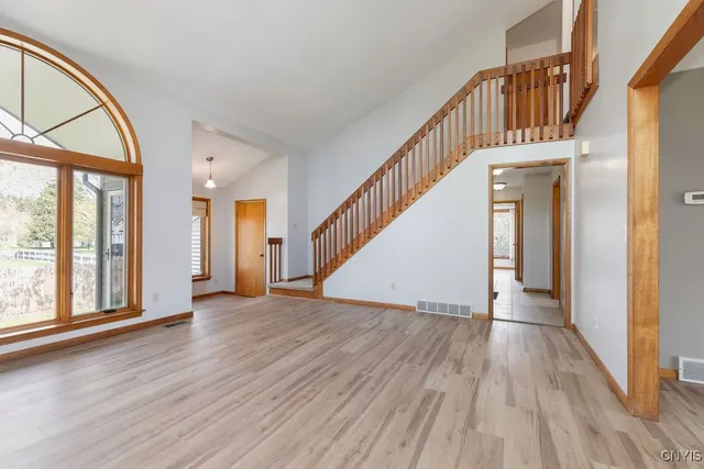 $4,350 | 3293 Greenleafe Drive, Lysander, NY 13135