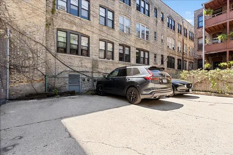$475,000 | 4637 North Paulina Street, Unit 1N, Chicago, IL 60640
