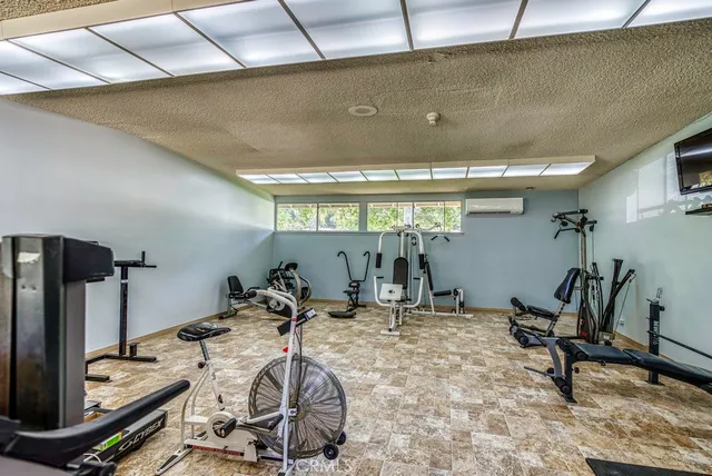 $460,000 | 18923 Circle Of Friends, Newhall, CA 91321