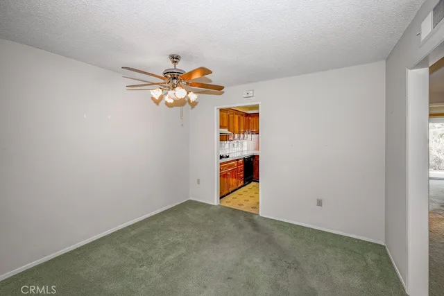 $460,000 | 18923 Circle Of Friends, Newhall, CA 91321