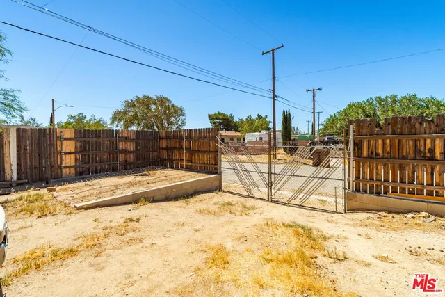 $274,000 | 15872 Rexroth Drive, Mojave, CA 93501