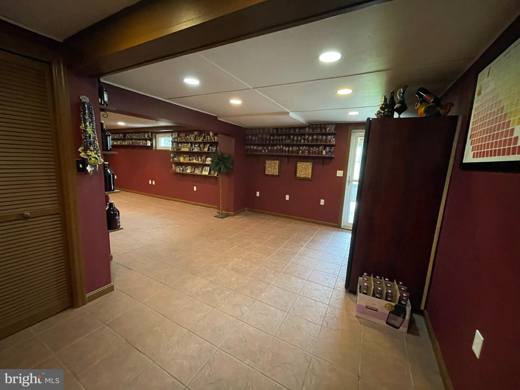 3720 Bossler Road Elizabethtown, PA 17022 - Photo 30 of 41 Many shelves to display pics or items.