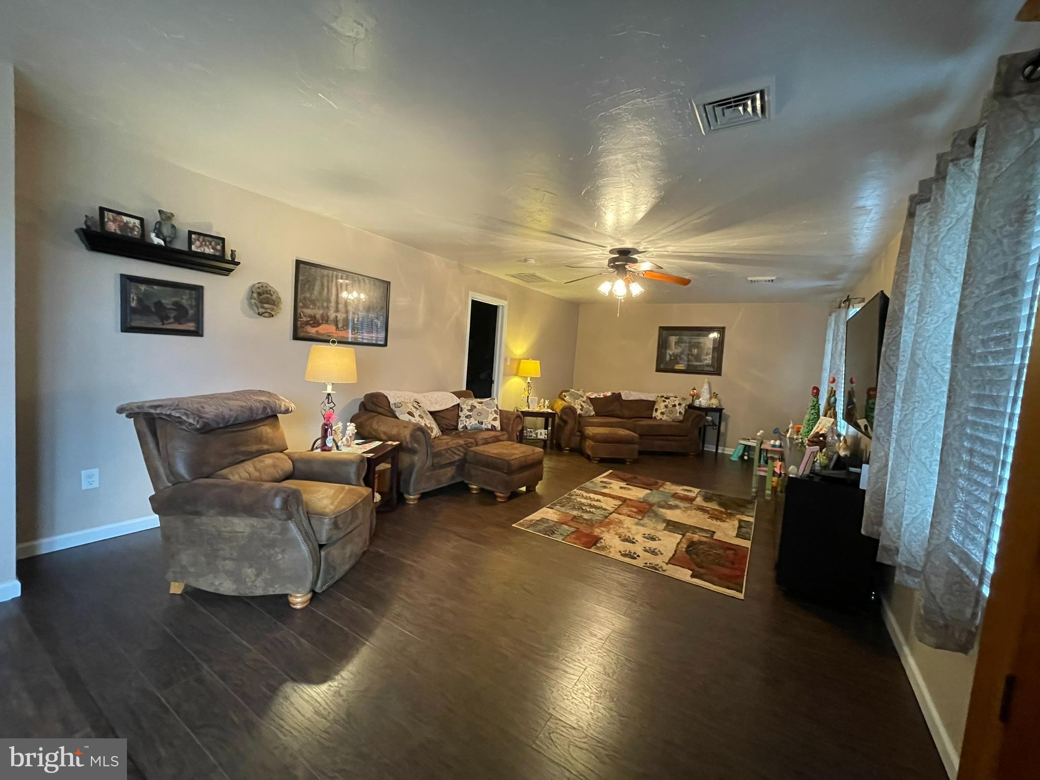 3720 Bossler Road Elizabethtown, PA 17022 - Photo 3 of 41 Gallery Image 3