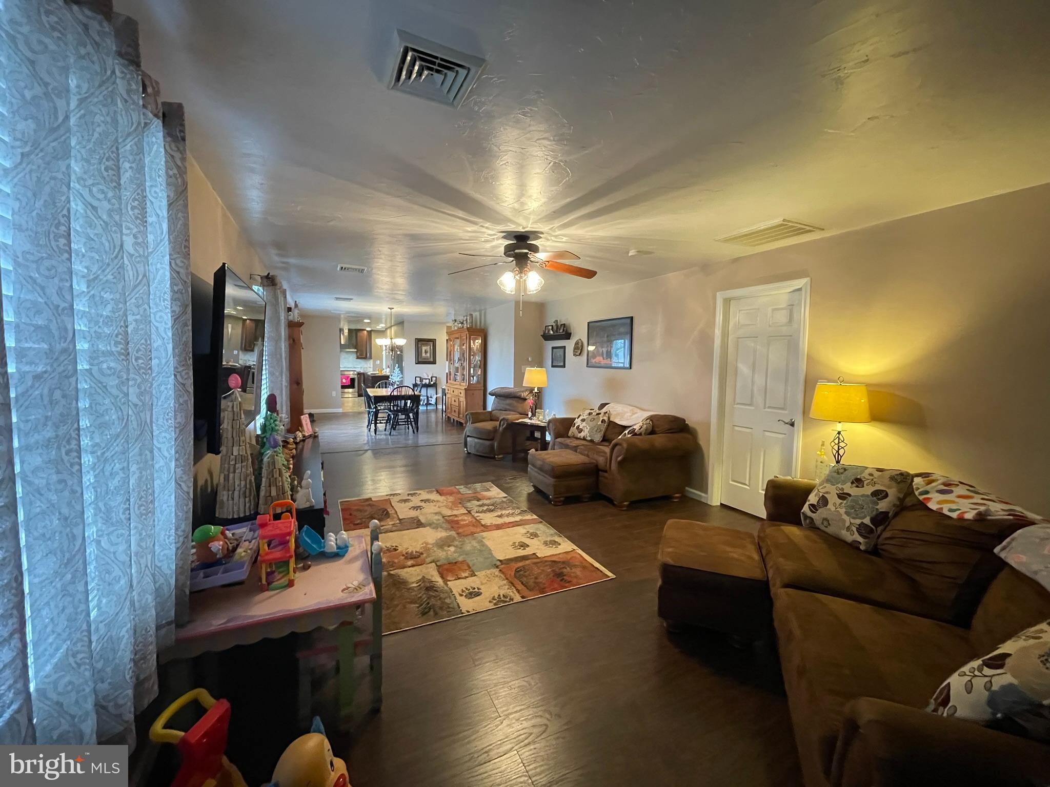 3720 Bossler Road Elizabethtown, PA 17022 - Photo 4 of 41 Gallery Image 4