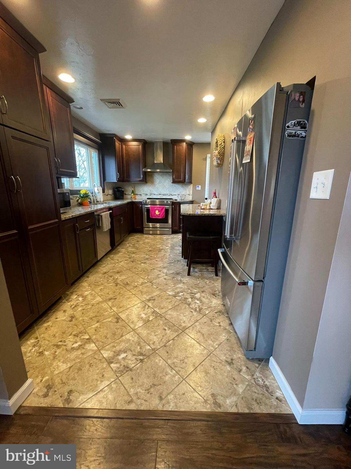3720 Bossler Road Elizabethtown, PA 17022 - Photo 7 of 41 Beautiful custom kitchen.